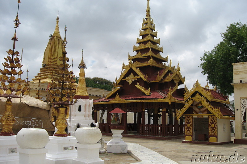 Shwezigon Paya - Tempel in Bagan, Myanmar