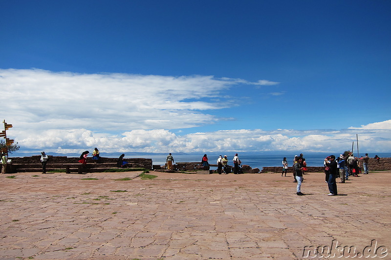 Siedlung auf der Insel Taquile, Peru