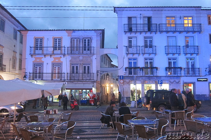 Silvesternacht 2015/16 am Praca do Giraldo in Evora, Portugal