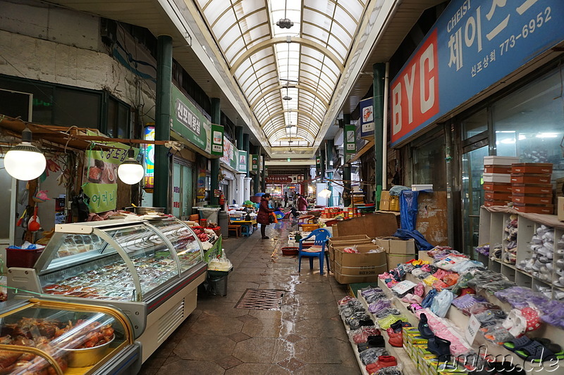 Sinpo Internationaler Markt (신포국제시장) in Incheon, Korea