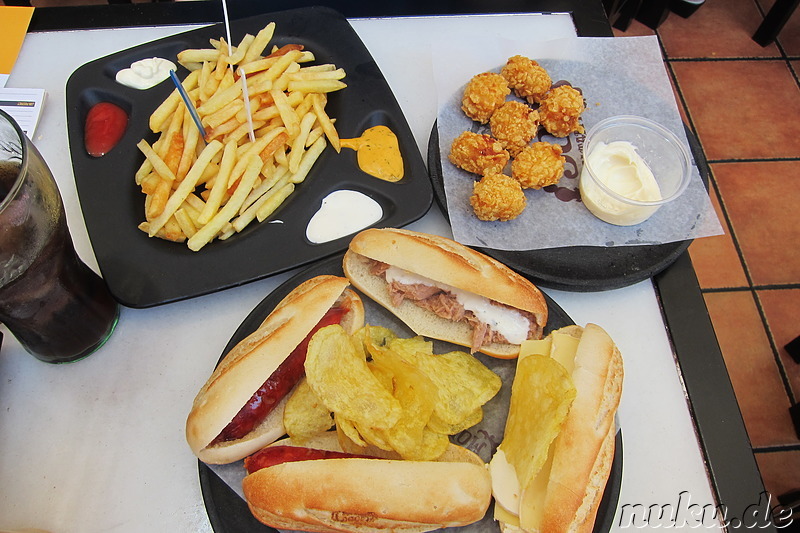 Snacks bei 100 Montaditos in Alicante, Spanien