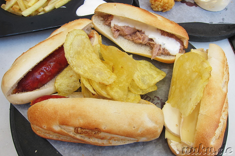 Snacks bei 100 Montaditos in Alicante, Spanien