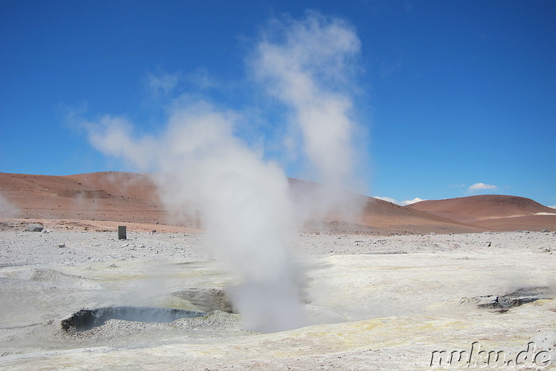 Sol de Manana Geyser Basin in Uyuni, Bolivien