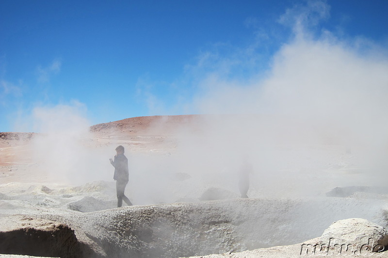 Sol de Manana Geyser Basin in Uyuni, Bolivien