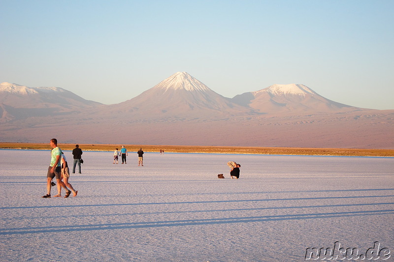 Sonnenuntergang an der Laguna Tebinquiche, Atacamawüste, Chile