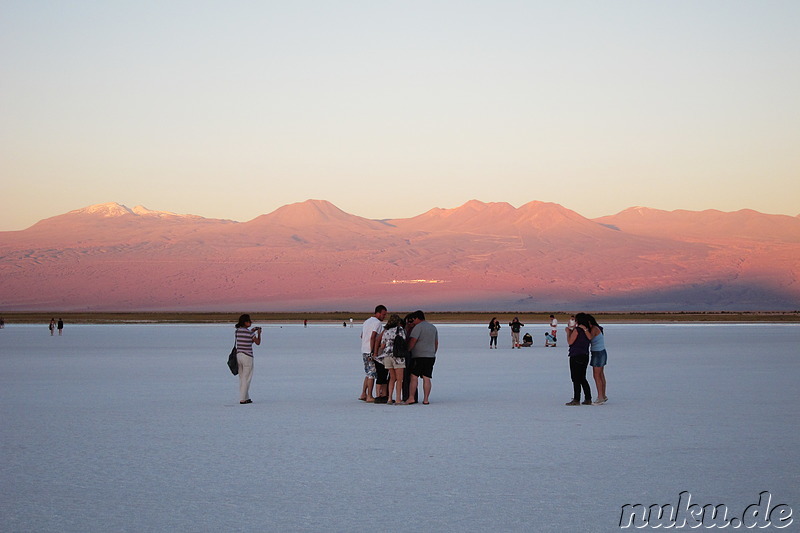 Sonnenuntergang an der Laguna Tebinquiche, Atacamawüste, Chile