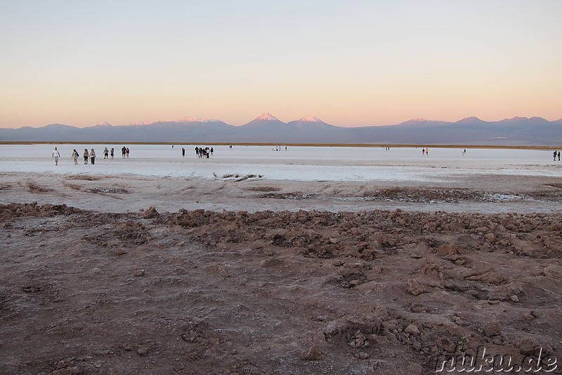 Sonnenuntergang an der Laguna Tebinquiche, Atacamawüste, Chile