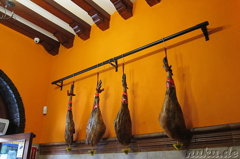 Spanischer Schinken bei Cerveceria Sento in Alicante, Spanien