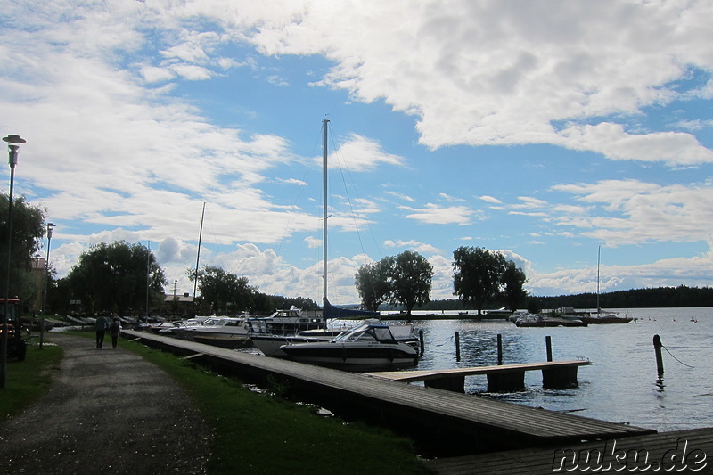 Spaziergang am Wasser in Savonlinna, Finnland