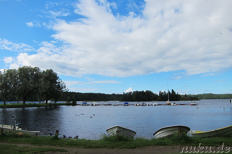 Spaziergang am Wasser in Savonlinna, Finnland