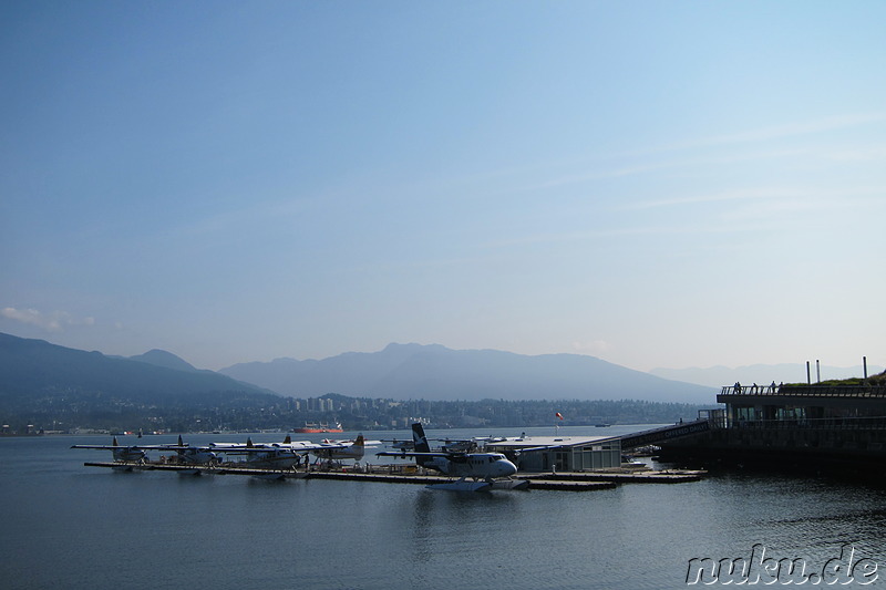 Spaziergang an der Waterfront von Vancouver, Kanada