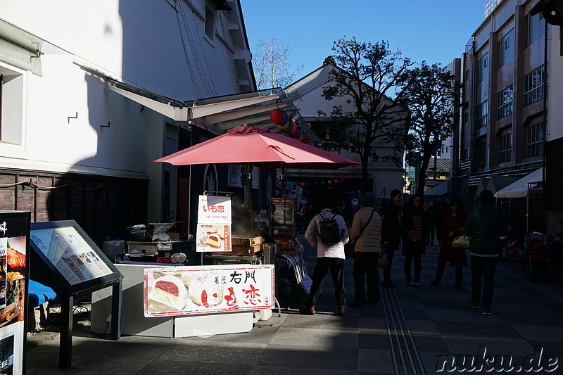 Spaziergang durch Kawagoe, Japan