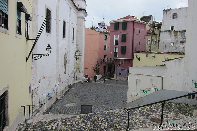 Spaziergang im Stadtteil Alfama, Lissabon, Portugal