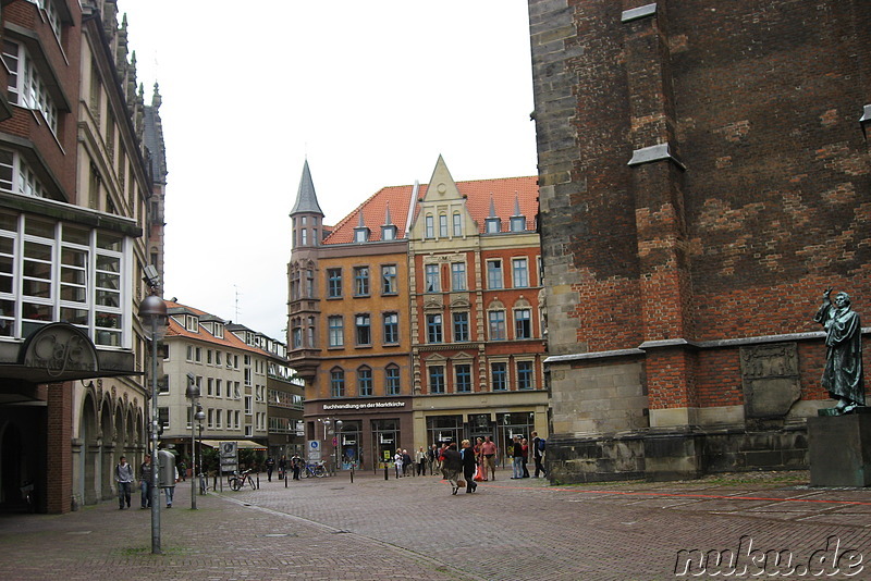 Stadtbesichtigung Hannover: Stadtrundgang entlang dem roten Faden