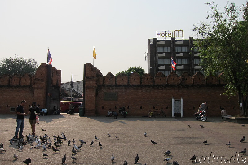 Stadtmauer als Teil der Stadtbefestigung von Chiang Mai, Thailand