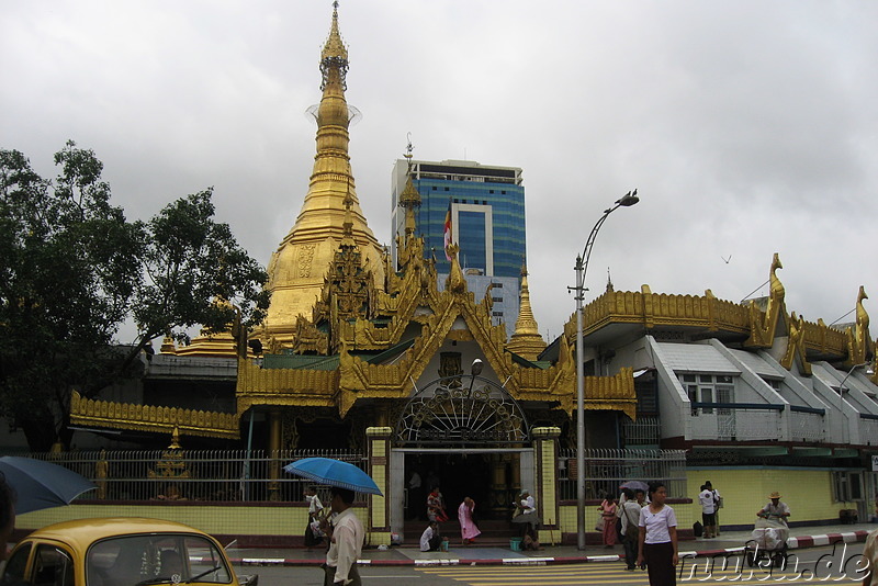 Sule Paya in Yangon, Myanmar