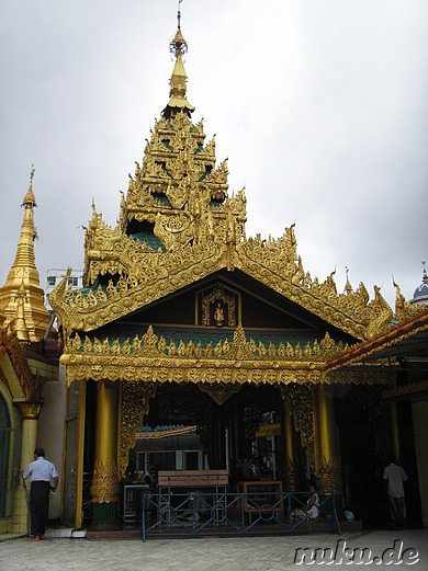 Sule Paya in Yangon, Myanmar