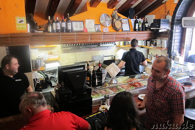 Tapas und Montaditosbar Cerveceria Sento in Alicante, Spanien