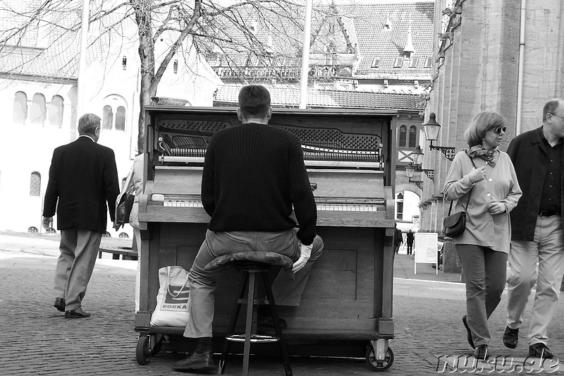 The Piano Player