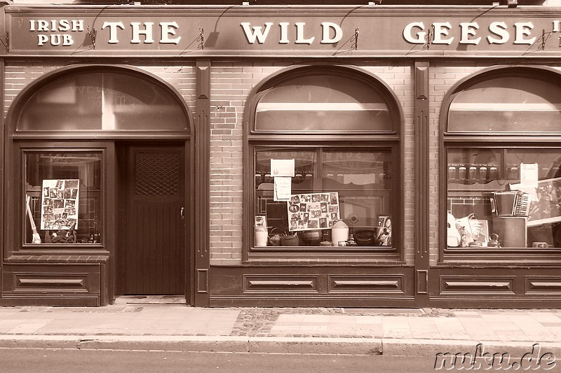 the wild geese, irish pub
