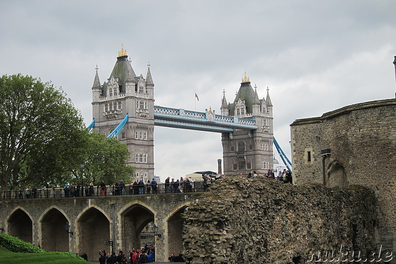 Tower Bridge in London, England