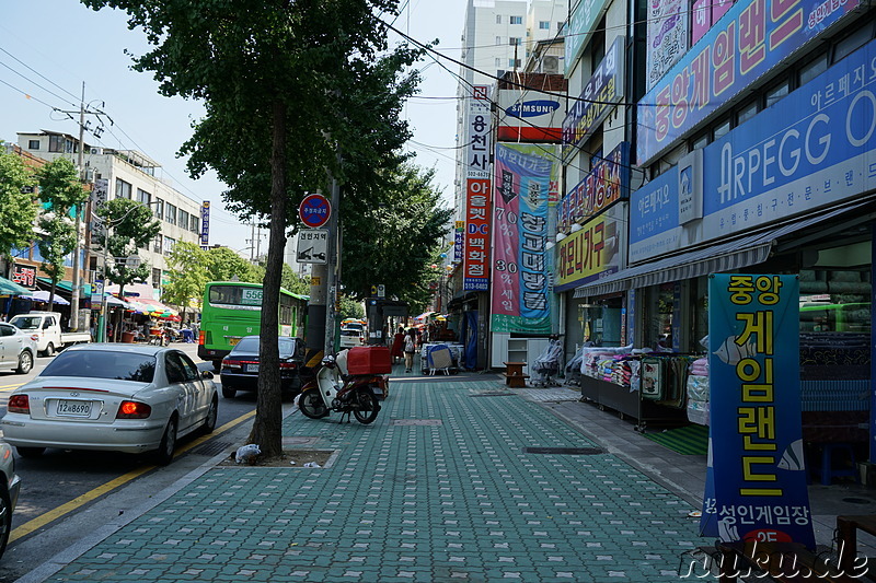 Traditioneller Markt im Stadtteil Bupyeong von Incheon, Korea