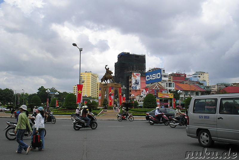 Tran Nguyen Hai Statue, Saigon