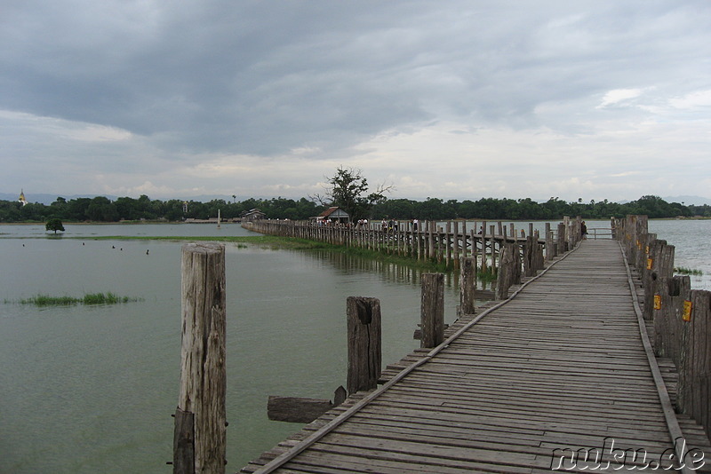 U-Bein-Bridge in Amarapura, Burma