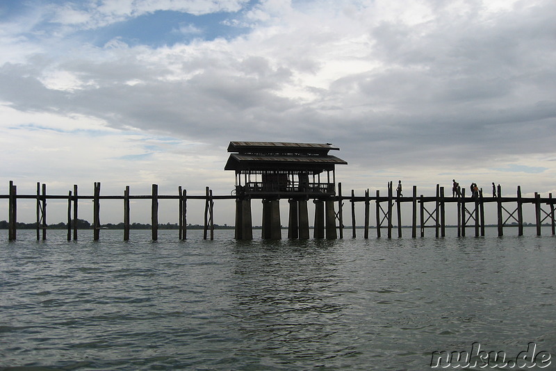 U-Bein-Bridge in Amarapura, Burma