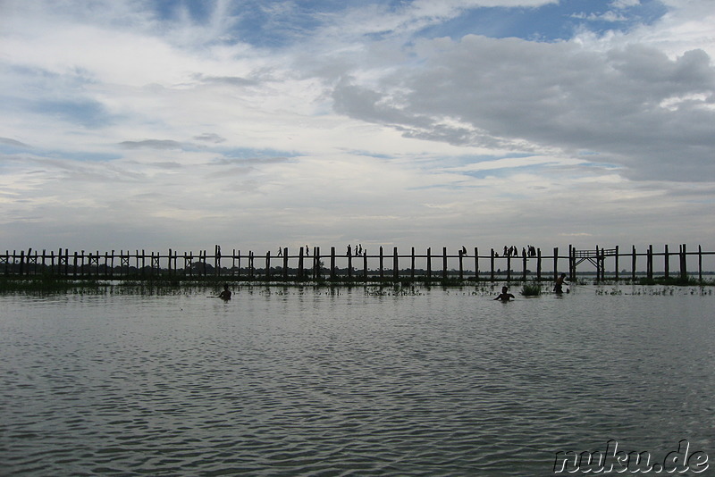 U-Bein-Bridge in Amarapura, Burma