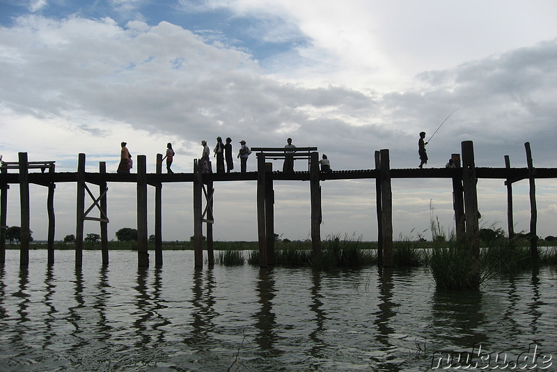 U-Bein-Bridge in Amarapura, Burma