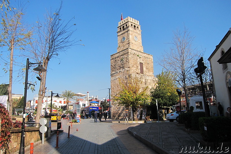 Uhrenturm am Kale Kapisi in Antalya, Türkei