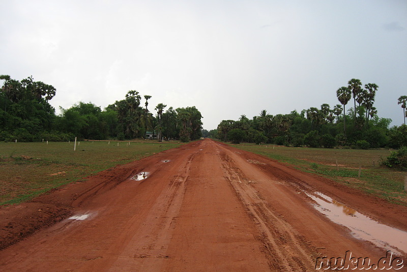 Unbefestigte Strasse in Kambodscha