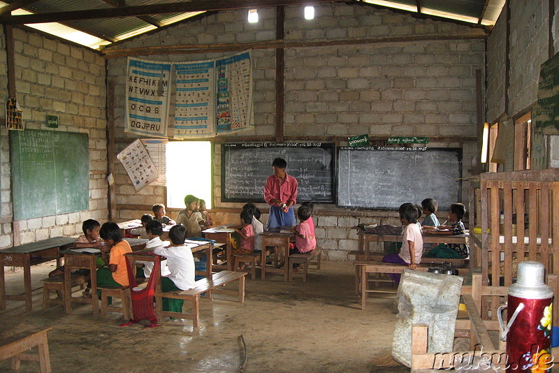 Unesco-Grundschule am Inle See in Burma