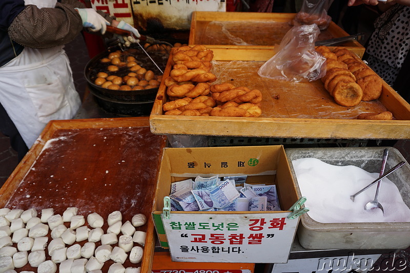 Verkaufsstand für Chapssal Doneot (찹쌀도넛) in Bupyeong, Incheon, Korea