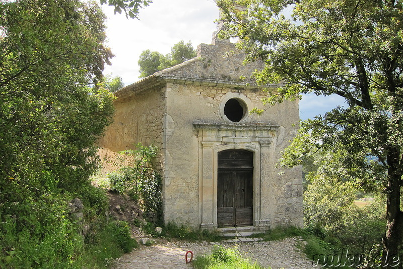 Verlassener Ort Oppede-le-Viex im Naturpark Luberon, Frankreich