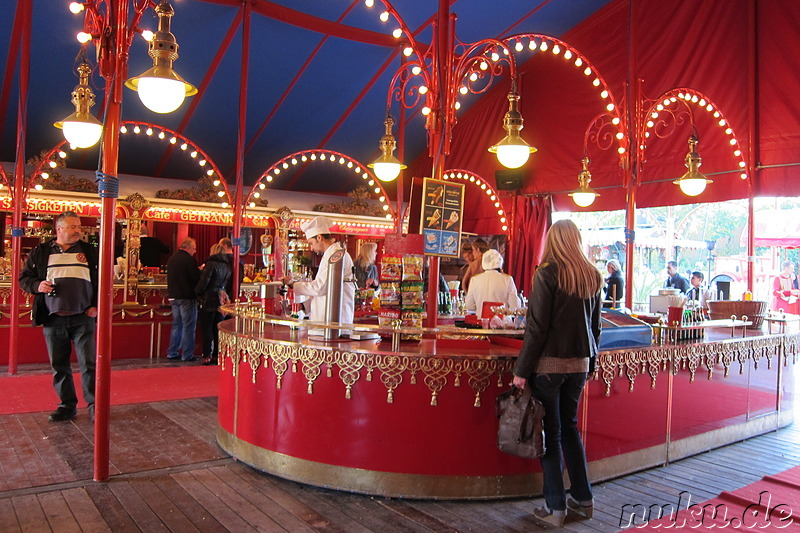 Vorstellung von Zirkus Roncalli in Nürnberg