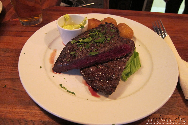 Walsteak im Restaurant Pingvinen in Bergen, Norwegen