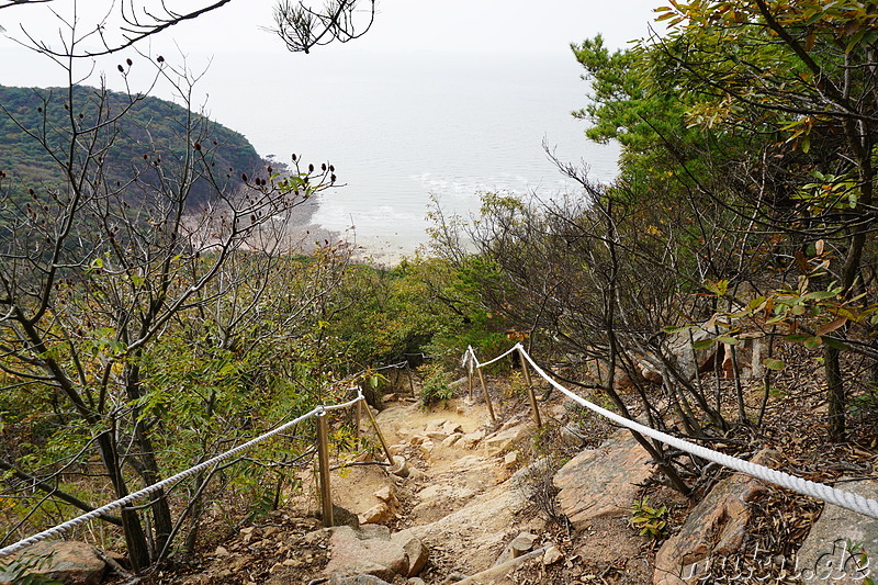 Wanderung über den Horyonggoksan Berg (호룡곡산) von Gwangmyeong nach Hanagae auf der Insel Muuido, Korea