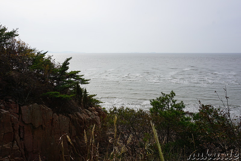 Wanderung über den Horyonggoksan Berg (호룡곡산) von Gwangmyeong nach Hanagae auf der Insel Muuido, Korea