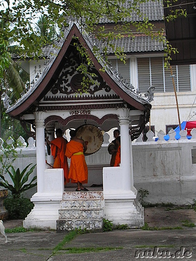 Wat Mai Suwannaphumaham Tempel