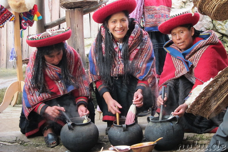 Weberei in Chinchero, Urubamba Valley, Peru