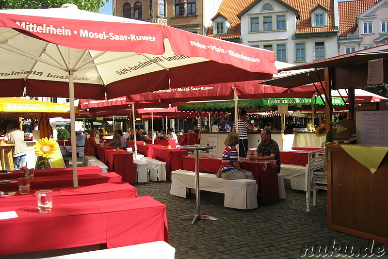 Weinprobe auf dem Kohlmarkt in Braunschweig