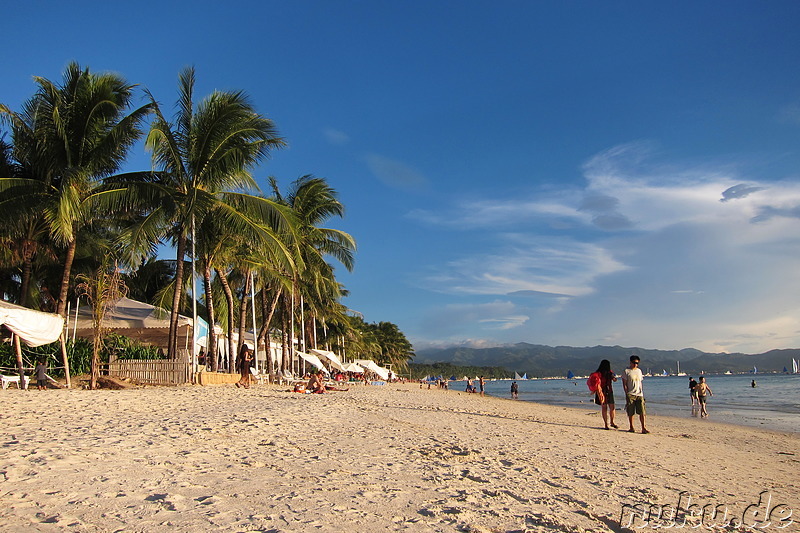 White Beach auf Boracay, Philippinen