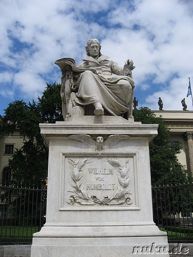 Wilhelm von Humboldt Statue, Berlin