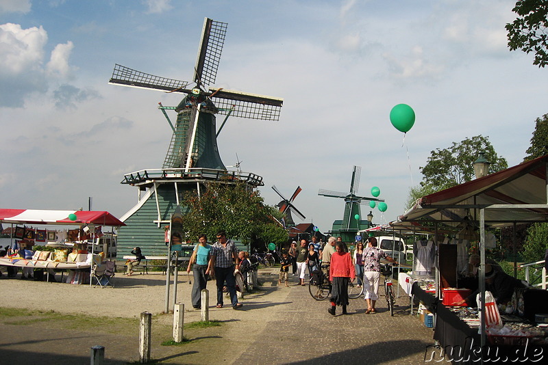 Windmühlen im Freilichtmuseum Zaanse Schans in den Niederlanden