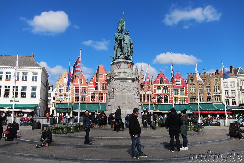 Zentraler Marktplatz in Brügge, Belgien