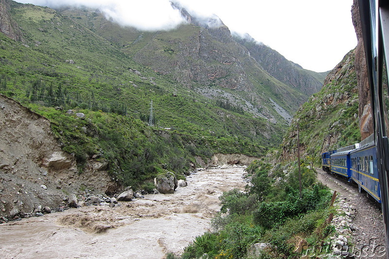 Zugfahrt nach Aguas Calientes, Peru