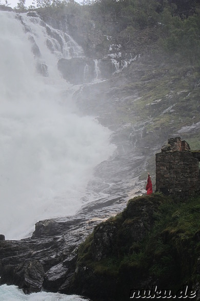 Zwischenstopp der Flamsbana auf dem Weg von Flam nach Myrdal, Norwegen